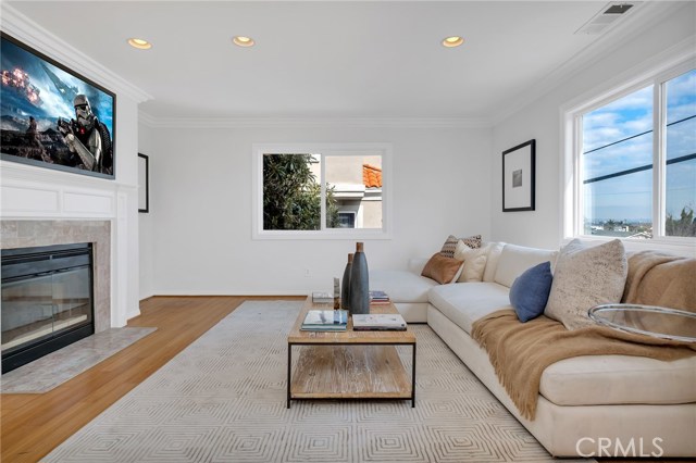 2407 Felton Lane, Redondo Beach, California 90278, 4 Bedrooms Bedrooms, ,3 BathroomsBathrooms,Residential,Sold,Felton,SB20043223