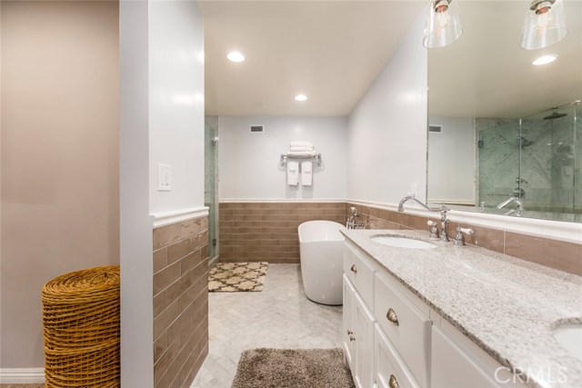 1640 Steinhart Avenue, Redondo Beach, California 90278, 4 Bedrooms Bedrooms, ,2 BathroomsBathrooms,Residential,Sold,Steinhart,SB18162679