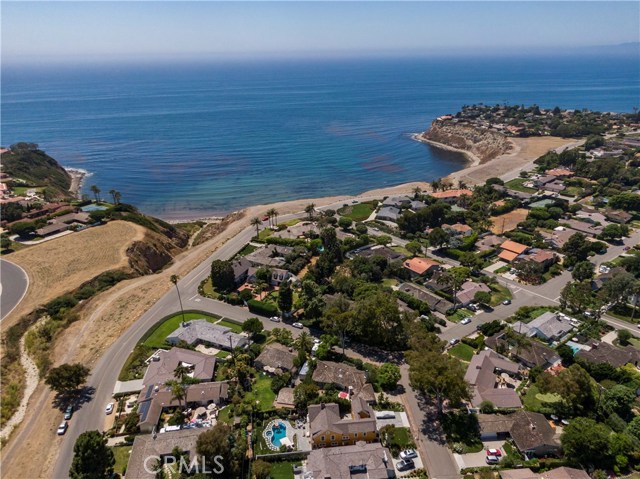 516 Via Pena, Palos Verdes Estates, California 90274, 3 Bedrooms Bedrooms, ,1 BathroomBathrooms,Residential,Sold,Via Pena,PV19179676