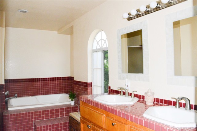 1811 Pullman Lane, Redondo Beach, California 90278, 4 Bedrooms Bedrooms, ,3 BathroomsBathrooms,Residential,Sold,Pullman,SB17154778