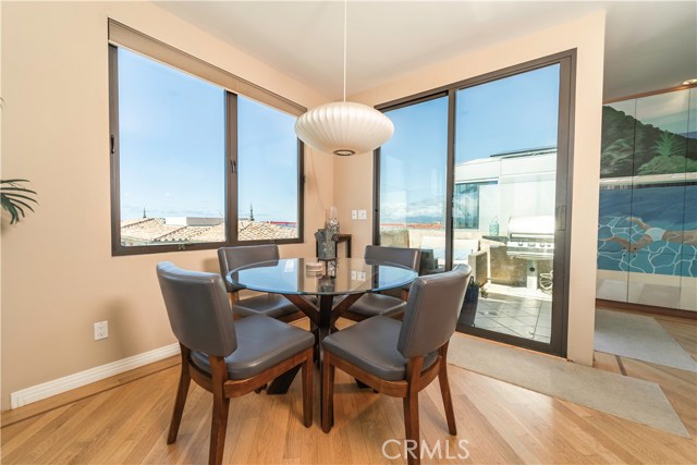113 19th Street, Manhattan Beach, California 90266, 3 Bedrooms Bedrooms, ,2 BathroomsBathrooms,Residential,Sold,19th,SB20062018