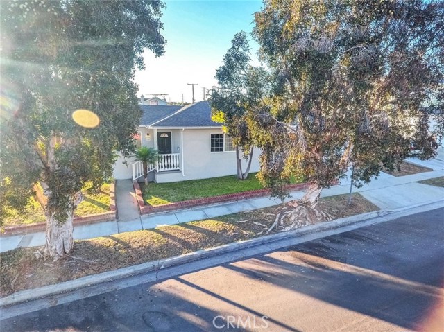 1651 23rd Street, Manhattan Beach, California 90266, 3 Bedrooms Bedrooms, ,1 BathroomBathrooms,Residential,Sold,23rd,PV20240193