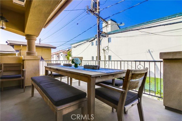 1103 Catalina Avenue, Redondo Beach, California 90277, 3 Bedrooms Bedrooms, ,1 BathroomBathrooms,Residential,Sold,Catalina,SB17200799