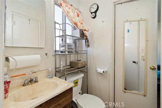 1202 Harper Avenue, Redondo Beach, California 90278, 3 Bedrooms Bedrooms, ,2 BathroomsBathrooms,Residential,Sold,Harper,SB21018499