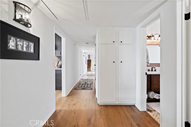 940 Rosecrans Avenue, Manhattan Beach, California 90266, 5 Bedrooms Bedrooms, ,2 BathroomsBathrooms,Residential,Sold,Rosecrans,SB21035135