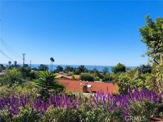 28277 Trailriders Drive, Rancho Palos Verdes, California 90275, 4 Bedrooms Bedrooms, ,1 BathroomBathrooms,Residential,Sold,Trailriders,PV18254809