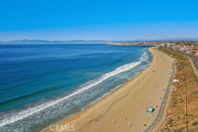 201 Calle Miramar, Redondo Beach, California 90277, 2 Bedrooms Bedrooms, ,2 BathroomsBathrooms,Residential,Sold,Calle Miramar,SB21013107