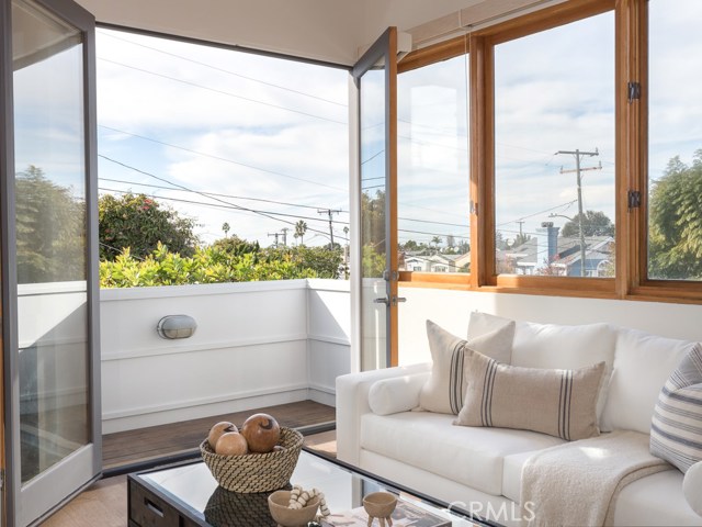 1218 Harper Ave, Redondo Beach, California 90278, 3 Bedrooms Bedrooms, ,2 BathroomsBathrooms,Residential,Sold,Harper Ave,SB20004970