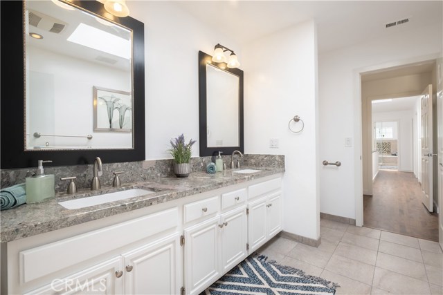 2301 Mathews Avenue, Redondo Beach, California 90278, 3 Bedrooms Bedrooms, ,2 BathroomsBathrooms,Residential,Sold,Mathews,RS20178676