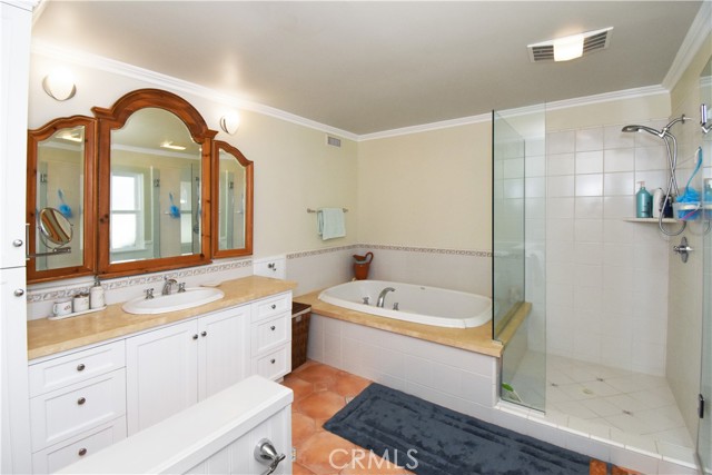 52 Strawberry Lane, Rolling Hills Estates, California 90274, 4 Bedrooms Bedrooms, ,2 BathroomsBathrooms,Residential,Sold,Strawberry,PV21045294