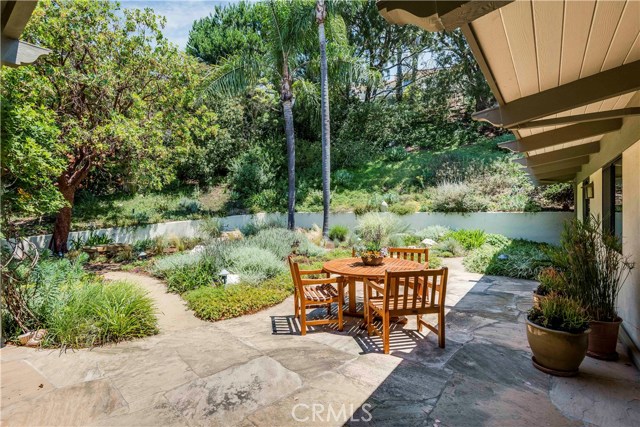 30088 Avenida Tranquila, Rancho Palos Verdes, California 90275, 5 Bedrooms Bedrooms, ,2 BathroomsBathrooms,Residential,Sold,Avenida Tranquila,PV17156079