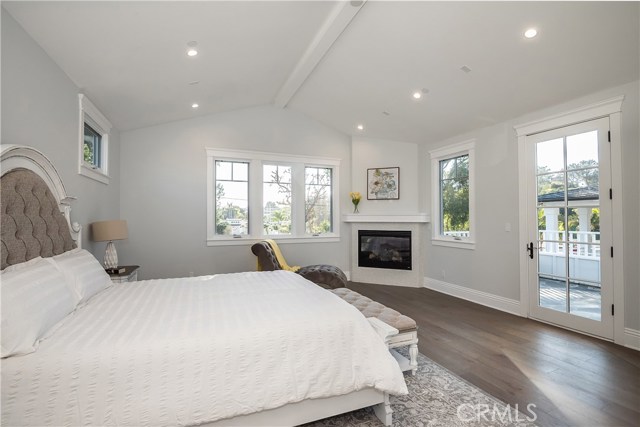 577 31st Street, Manhattan Beach, California 90266, 5 Bedrooms Bedrooms, ,5 BathroomsBathrooms,Residential,Sold,31st,SB20093030