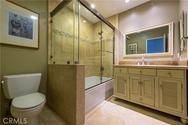 2201 Robinson Street, Redondo Beach, California 90278, 2 Bedrooms Bedrooms, ,1 BathroomBathrooms,Residential,Sold,Robinson,SB20178302