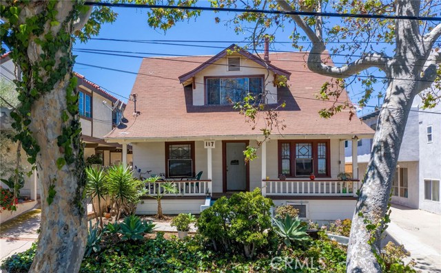 117 Helberta Avenue, Redondo Beach, California 90277, 4 Bedrooms Bedrooms, ,4 BathroomsBathrooms,Residential,Sold,Helberta,SB20097493