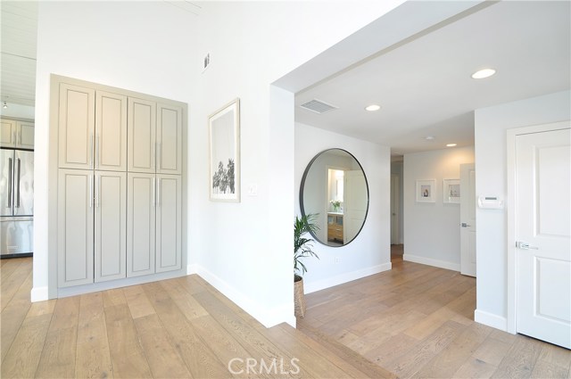 807 Carnelian Street, Redondo Beach, California 90277, 3 Bedrooms Bedrooms, ,2 BathroomsBathrooms,Residential,Sold,Carnelian,SB18167139