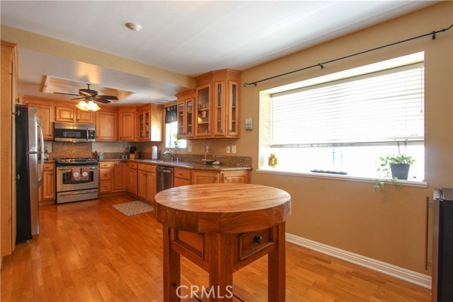 121 Lucia Avenue, Redondo Beach, California 90277, 3 Bedrooms Bedrooms, ,1 BathroomBathrooms,Residential,Sold,Lucia,PW17223487