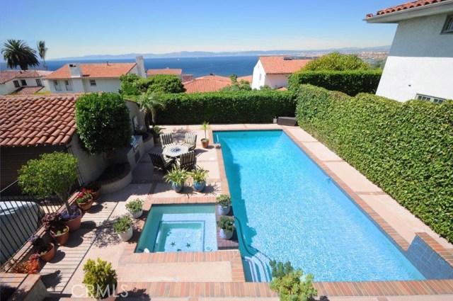 1629 Via Montemar, Palos Verdes Estates, California 90274, 4 Bedrooms Bedrooms, ,3 BathroomsBathrooms,Residential,Sold,Via Montemar,PV19177559