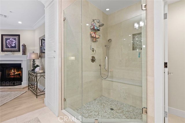 313 Avenue F, Redondo Beach, California 90277, 5 Bedrooms Bedrooms, ,4 BathroomsBathrooms,Residential,Sold,Avenue F,OC21017149