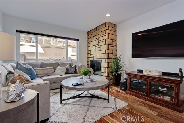 811 Spencer Street, Redondo Beach, California 90277, 4 Bedrooms Bedrooms, ,2 BathroomsBathrooms,Residential,Sold,Spencer,SB19017533