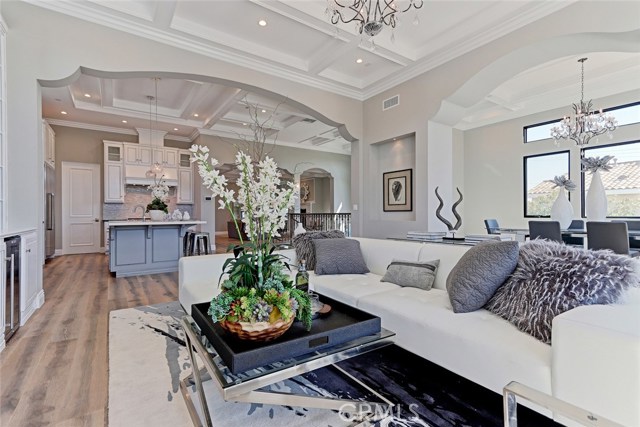 404 Lucia, Redondo Beach, California 90277, 4 Bedrooms Bedrooms, ,3 BathroomsBathrooms,Residential,Sold,Lucia,SB17221767