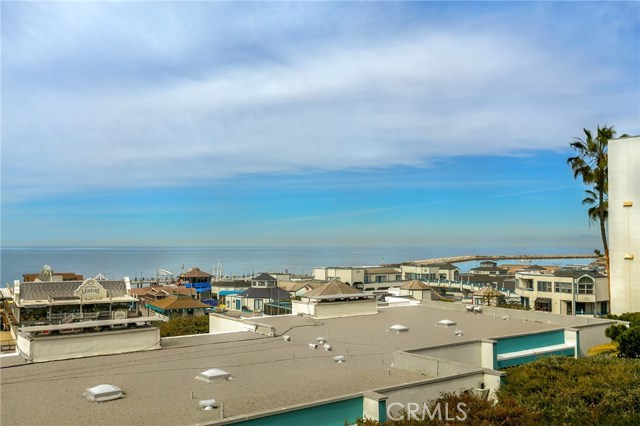 650 The Vlg, Redondo Beach, California 90277, 1 Bedroom Bedrooms, ,1 BathroomBathrooms,Residential,Sold,The Vlg,SB18021367