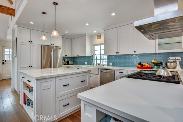 552 3rd Street, Manhattan Beach, California 90266, 3 Bedrooms Bedrooms, ,1 BathroomBathrooms,Residential,Sold,3rd,SB21099557