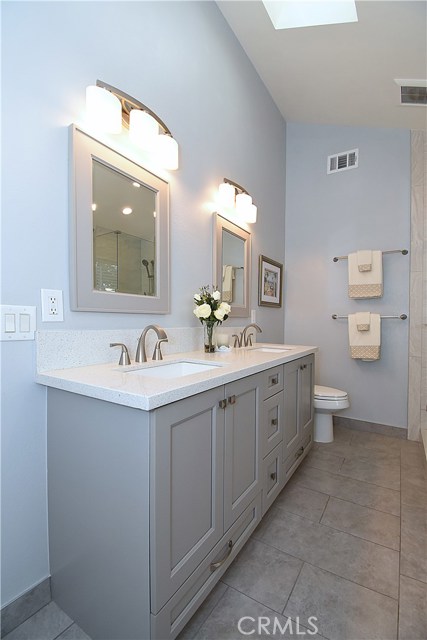 1925 Mathews Avenue, Redondo Beach, California 90278, 3 Bedrooms Bedrooms, ,2 BathroomsBathrooms,Residential,Sold,Mathews,SB20071564
