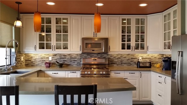 606 Guadalupe Avenue, Redondo Beach, California 90277, 2 Bedrooms Bedrooms, ,1 BathroomBathrooms,Residential,Sold,Guadalupe,SB17080418