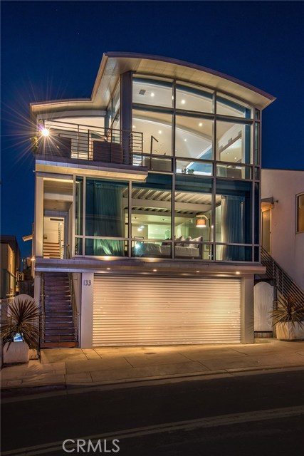 133 15th Street, Manhattan Beach, California 90266, 3 Bedrooms Bedrooms, ,3 BathroomsBathrooms,Residential,Sold,15th,SB17011592