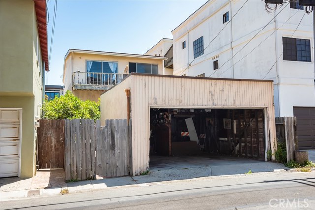 107 Manhattan Avenue, Hermosa Beach, California 90254, 3 Bedrooms Bedrooms, ,2 BathroomsBathrooms,Residential,Sold,Manhattan,SB20143697