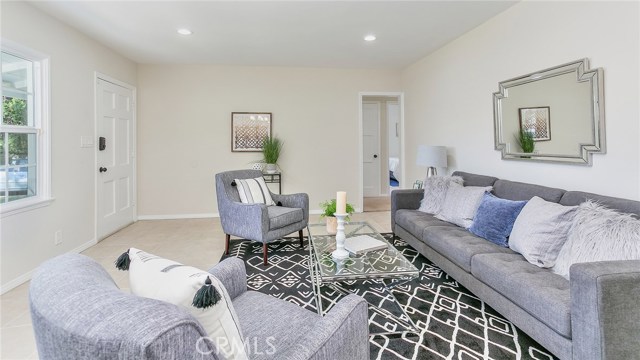 3 Bed Home for Sale in Lake Balboa, California