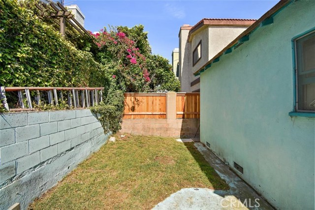 1643 Haynes Lane, Redondo Beach, California 90278, 3 Bedrooms Bedrooms, ,1 BathroomBathrooms,Residential,Sold,Haynes,SB20083442