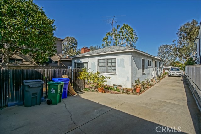 1817 John Street, Manhattan Beach, California 90266, 2 Bedrooms Bedrooms, ,1 BathroomBathrooms,Residential,Sold,John,SB18097184