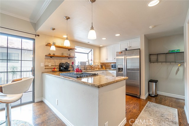 412 Avenue G, Redondo Beach, California 90277, 3 Bedrooms Bedrooms, ,2 BathroomsBathrooms,Residential,Sold,Avenue G,SB20109208