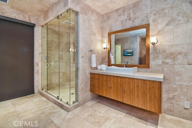 Spa Sink Area & Shower
