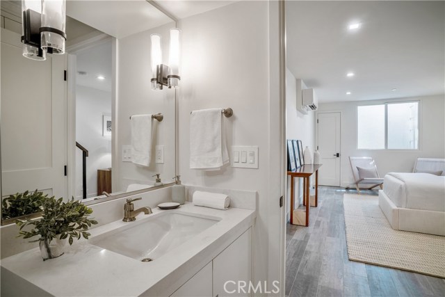 301 20th Street, Manhattan Beach, California 90266, 4 Bedrooms Bedrooms, ,5 BathroomsBathrooms,Residential,Sold,20th,SB19211056