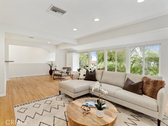 3 Bed Home for Sale in Calabasas, California