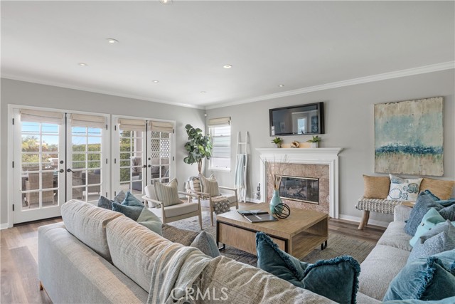 519 Juanita Avenue, Redondo Beach, California 90277, 5 Bedrooms Bedrooms, ,2 BathroomsBathrooms,Residential,Sold,Juanita,SB21138287