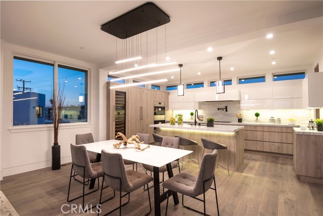 705 Crest Drive, Manhattan Beach, California 90266, 5 Bedrooms Bedrooms, ,2 BathroomsBathrooms,Residential,Sold,Crest,SB20098855