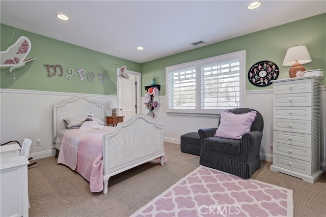569 35th Street, Manhattan Beach, California 90266, 5 Bedrooms Bedrooms, ,5 BathroomsBathrooms,Residential,Sold,35th,SB19044289