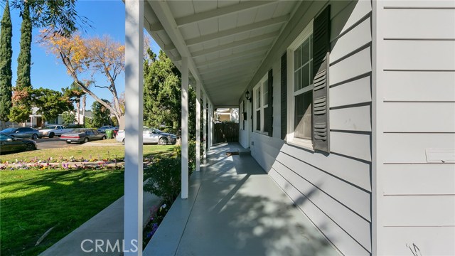 3 Bed Home for Sale in Lake Balboa, California