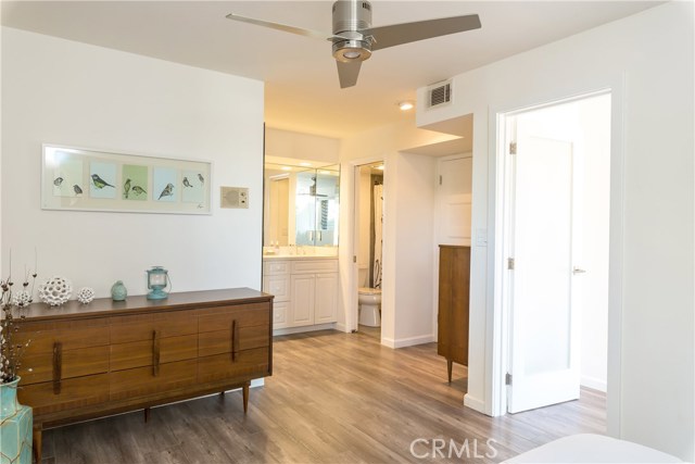 141 Vista Del Parque, Redondo Beach, California 90277, 4 Bedrooms Bedrooms, ,2 BathroomsBathrooms,Residential,Sold,Vista Del Parque,PV17151169