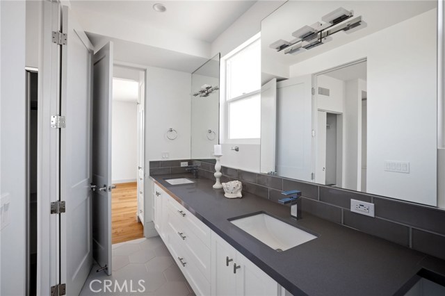 2006 Morgan Lane, Redondo Beach, California 90278, 4 Bedrooms Bedrooms, ,3 BathroomsBathrooms,Residential,Sold,Morgan,SB20119516