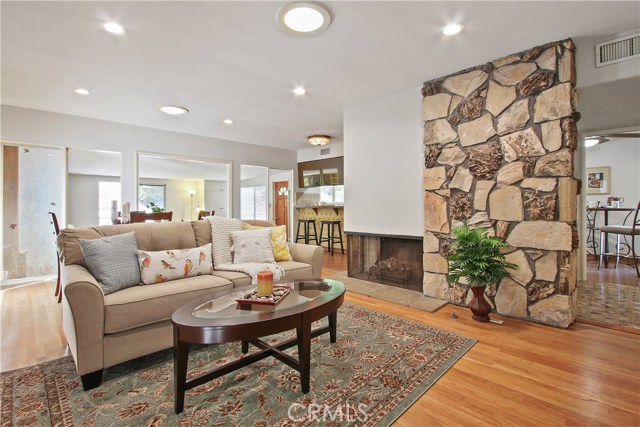 2154 Santa Rena Drive, Rancho Palos Verdes, California 90275, 3 Bedrooms Bedrooms, ,1 BathroomBathrooms,Residential,Sold,Santa Rena,PV19237927