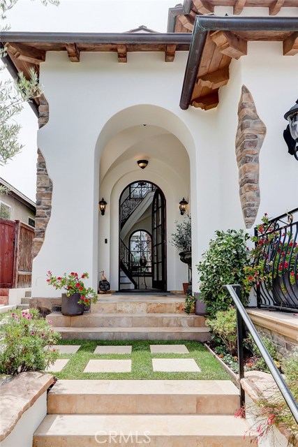 2615 Laurel Avenue, Manhattan Beach, California 90266, 5 Bedrooms Bedrooms, ,3 BathroomsBathrooms,Residential,Sold,Laurel,SB20122335