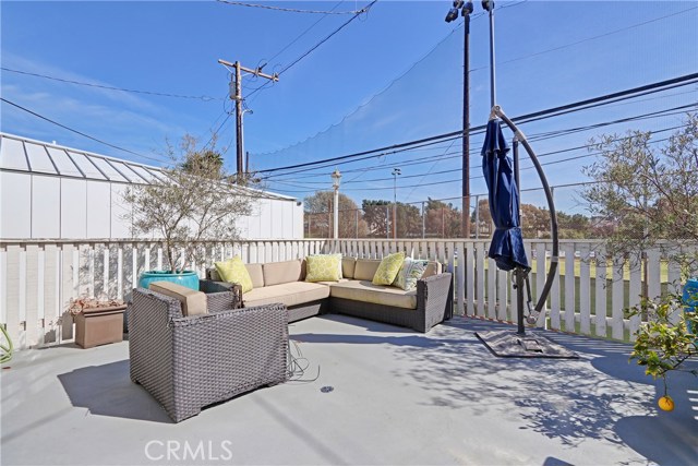 504 21st Street, Manhattan Beach, California 90266, 3 Bedrooms Bedrooms, ,1 BathroomBathrooms,Residential,Sold,21st,SB21008656