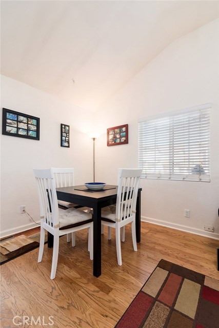 2111 Blossom Lane, Redondo Beach, California 90278, 2 Bedrooms Bedrooms, ,Residential,Sold,Blossom,SB19056683