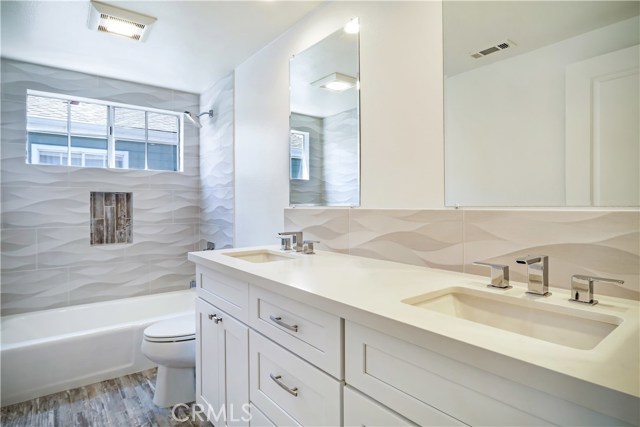 507 El Redondo Avenue, Redondo Beach, California 90277, 4 Bedrooms Bedrooms, ,3 BathroomsBathrooms,Residential,Sold,El Redondo,CV17077417