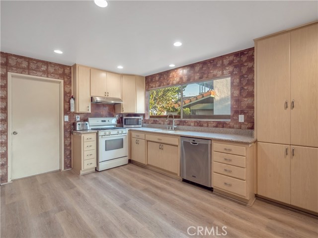 1918 Peninsula Verde Drive, Rancho Palos Verdes, California 90275, 3 Bedrooms Bedrooms, ,2 BathroomsBathrooms,Residential,Sold,Peninsula Verde,SB20200900