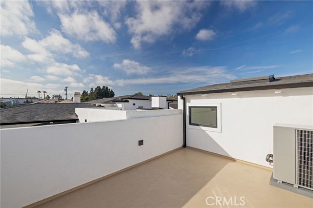 2112 Carnegie Lane, Redondo Beach, California 90278, 4 Bedrooms Bedrooms, ,4 BathroomsBathrooms,Residential,Sold,Carnegie,SB21029708